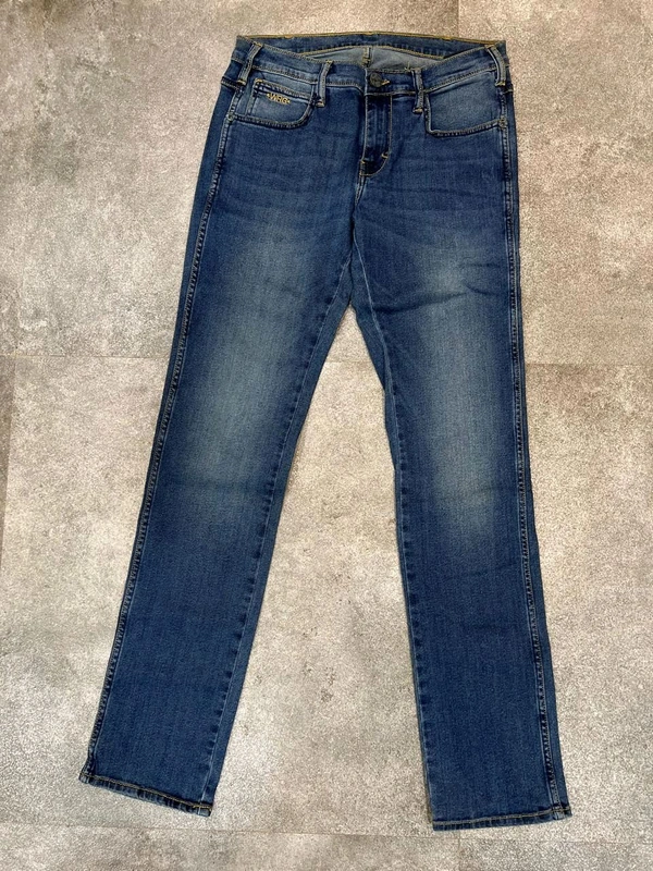 Normal Fit Jeans - 32