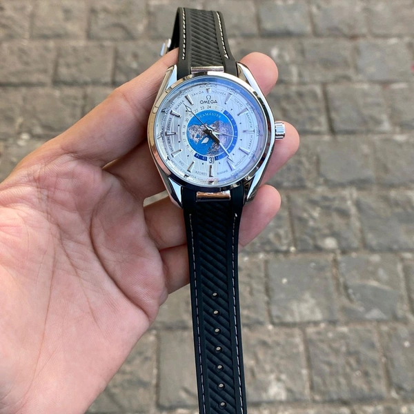 Analog Aqua Terra 150m Co-axial Master Chronometer Gmt Worldtimer Quartz Movement Watch - SRM6