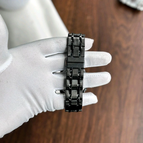 Analog Chronograph Top Quality Collection With High Quality Strap Best finishing Body & Case - SRTC6