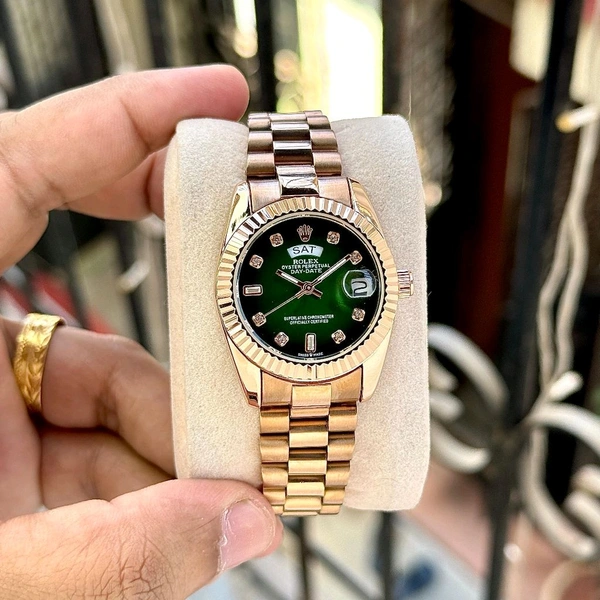 Analog Day Date High Quality Quartz Movement Collection With High Quality Strap Best finishing Body & Case