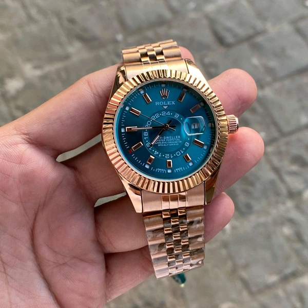 Analog Day Date High Quality Quartz Movement Collection With High Quality Strap Best finishing Body & Case - SRR1