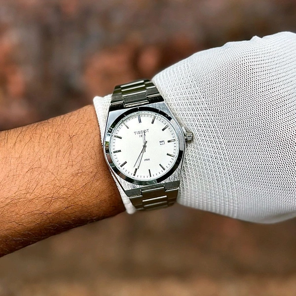 Analog High Quality Quartz Movement Collection With High Quality Strap Best finishing Body & Case - SRP1