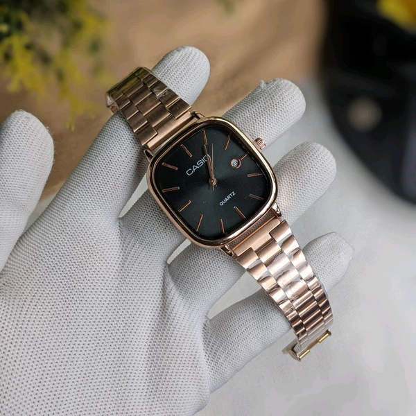 Analog High Quality Quartz Movement Watch Collection With High Quality Strap Best finishing Body & Case - SRG4