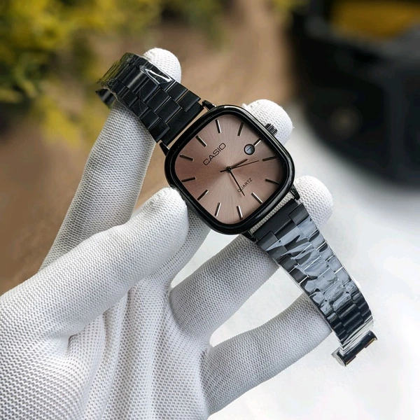 Analog High Quality Quartz Movement Watch Collection With High Quality Strap Best finishing Body & Case - SRG1