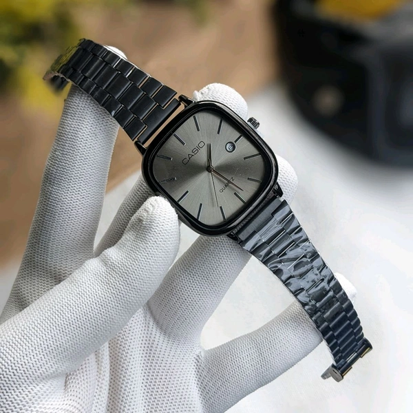 Analog High Quality Quartz Movement Watch Collection With High Quality Strap Best finishing Body & Case - SRG1