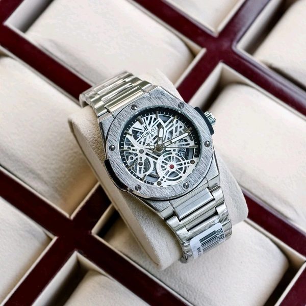 Analog High Quality Quartz Movement Watch With High Quality Strap Best finishing Body & Case - SRH4