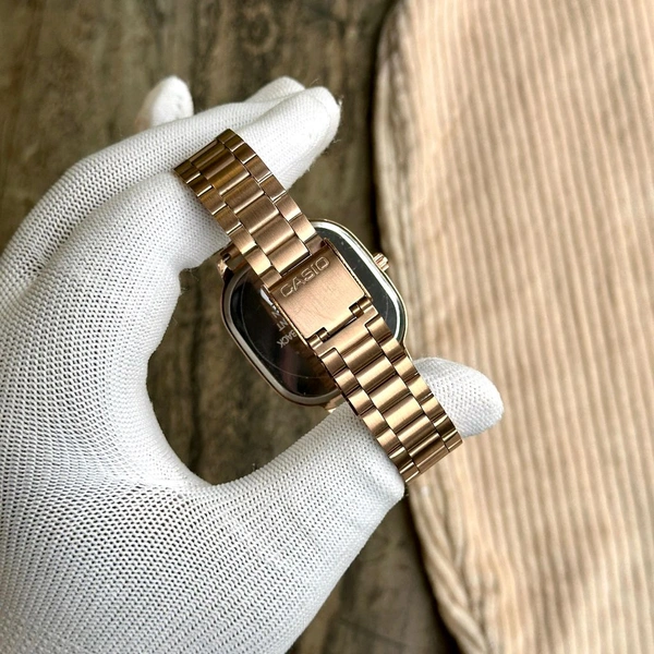 Analog Most Demanded Trending Analog Watch With High Quality Strap Best Finishing Body & Case - SRC1