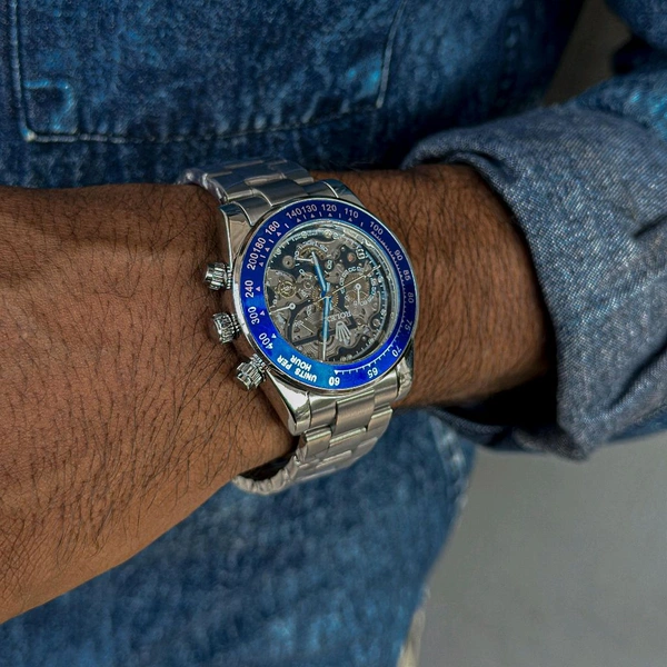 Analog Quartz Movement Collection With High Quality Strap Best finishing Body & Case - SARQ1