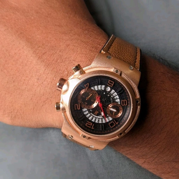 Analog Quartz Movement Watch With High Quality Strap Best finishing Body & Case