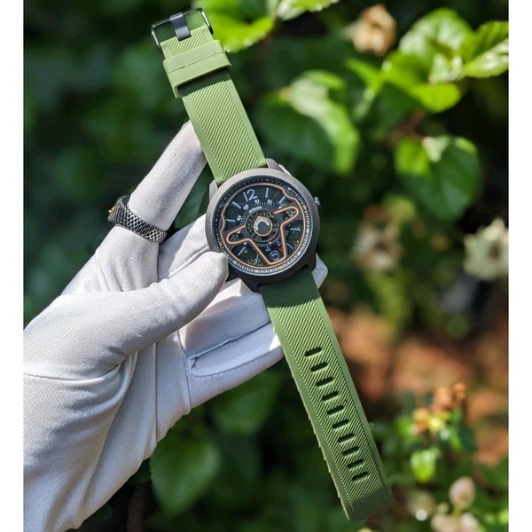 Analog Unique Quartz Movement Collection With High Quality Strap Best finishing Body & Case - SRSF3