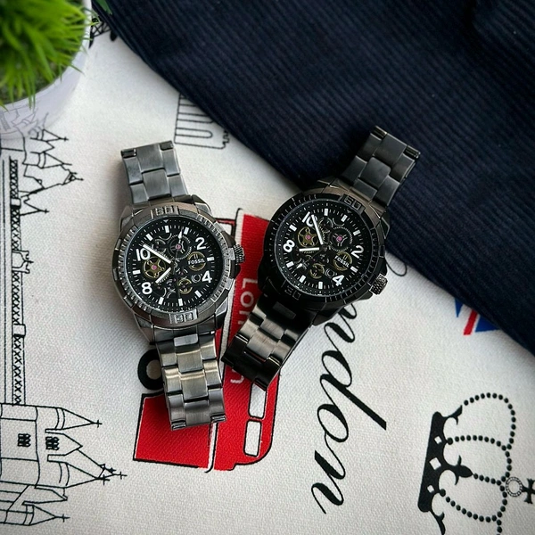 Analog Unique Quartz Movement Collection With High Quality Strap Best finishing Body & Case - SRF1