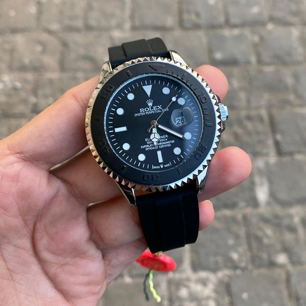 Analog Yacht Master High Quality Battery Optimized Machinery Watch With Black Rubber Strap - SRW2