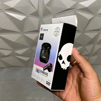 D07 Earbuds World Smallest Case Buds, Best Sound Quality, Hd Audio For Calling