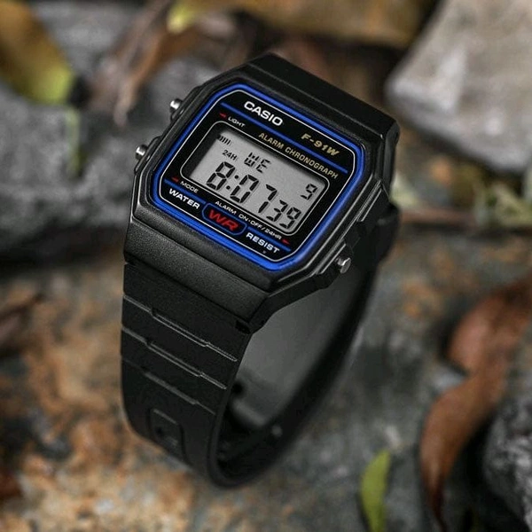 Digital Quartz Movement Watch With High Quality Strap Best finishing Body & Case