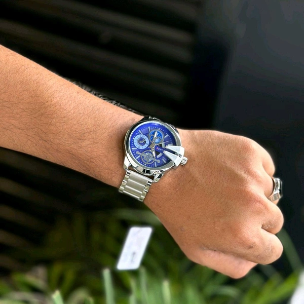 Fenton Analog Unique Quartz Movement Collection With High Quality Strap Best finishing Body & Case - SRF5