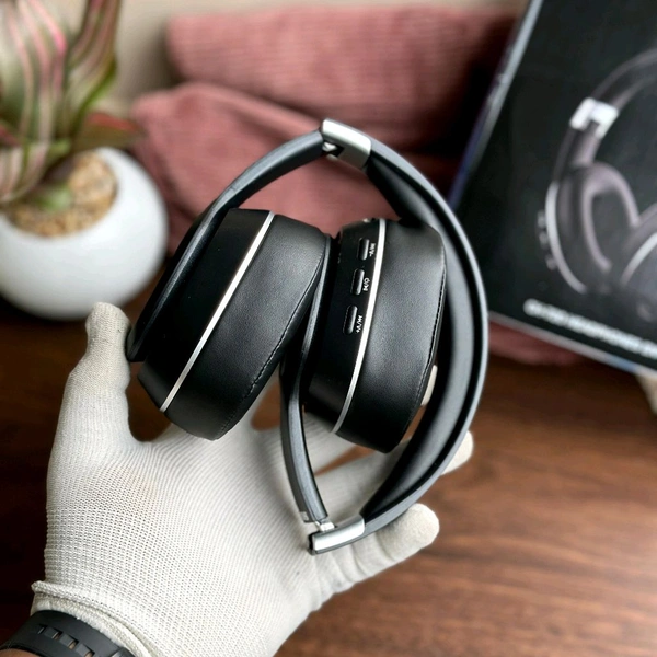 First Time In India 1:1 Master Replica High End Quality Headphone With Original Box Packaging (Pack Of 1)