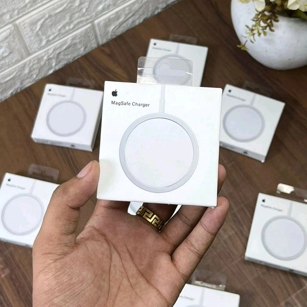 Magsafe Wireless Charger For iPhones, The Perfectly Aligned Magnets Attach To Your Airpods Or Iphone