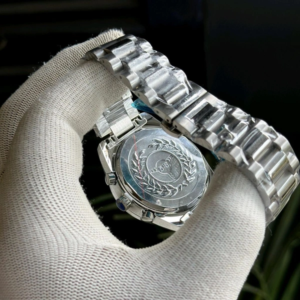 Most Demanded Analog Couturier Chronograph Quartz Movement High Quality Watch With High Quality Strap Best Finishing Body & Case - SRP2