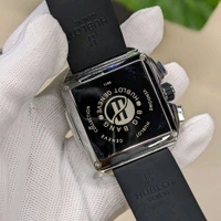 Most Demanded Analog Quartz Movement Collection With High Quality Strap Best finishing Body & Case - Silver