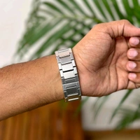 Most Demanded Analog Quartz Movement Collection With High Quality Strap Best finishing Body & Case