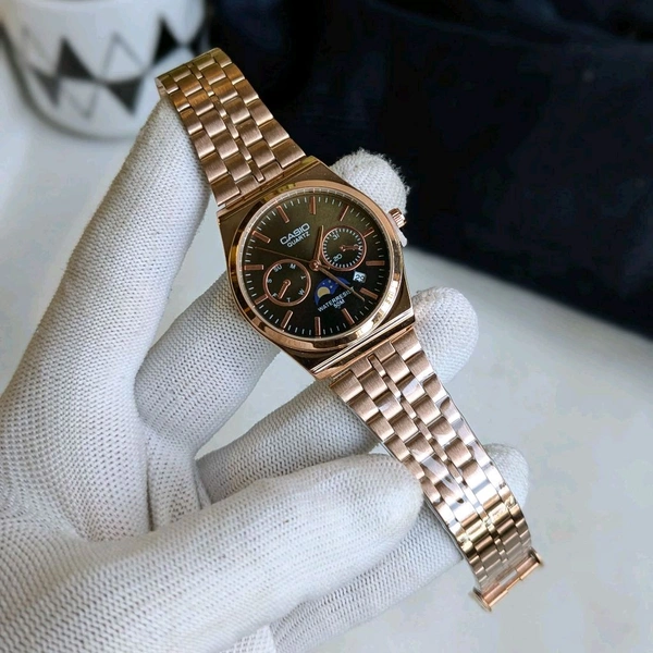 Most Demanded Analog Quartz Movement Watch With High Quality Strap Best finishing Body & Case - SRC7