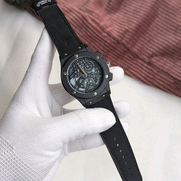 Most Demanded Budget Analog Quartz Movement Watch With High Quality Strap Best finishing Body & Case - SRH4