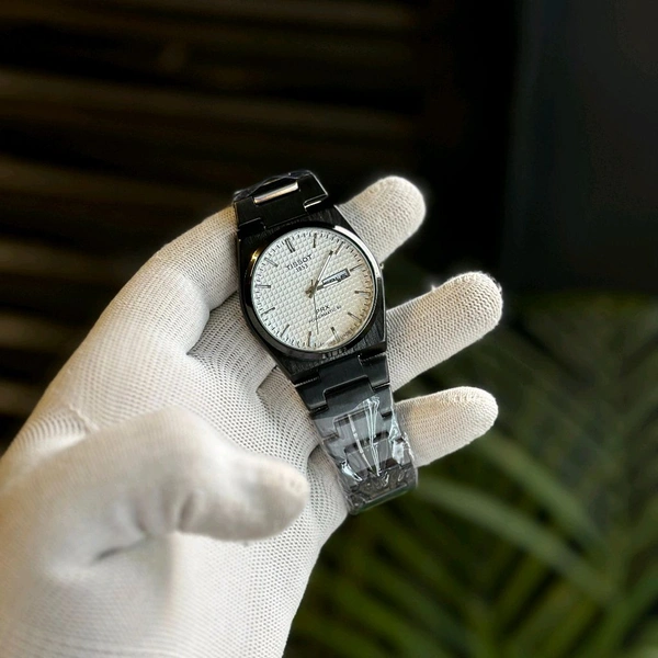 Most Demanded Trending Analog Watch | Analog Quartz Movement Watch With High Quality Strap Best Finishing Body & Case - SRP1