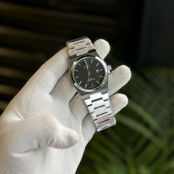 Most Demanded Trending Analog Watch | Analog Quartz Movement Watch With High Quality Strap Best Finishing Body & Case - SRP4