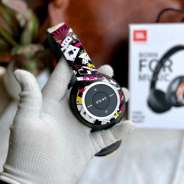 New Limited Edition High Quality Bluetooth Wireless Headphones With 5-6 Hours Playback Time - SRH5