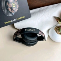 New Limited Edition High Quality Bluetooth Wireless Headphones With 5-6 Hours Playback Time - Black