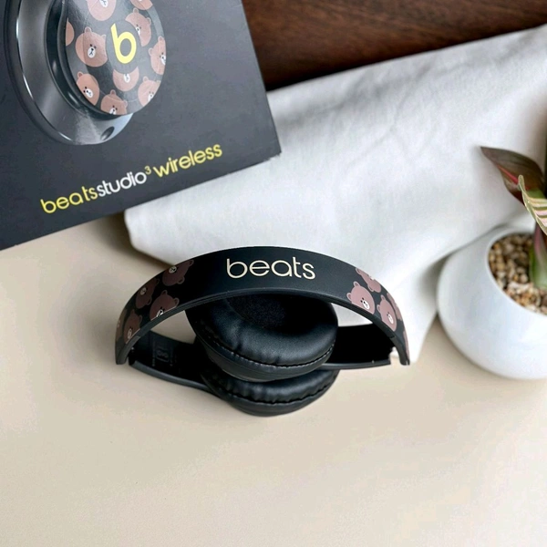 New Limited Edition High Quality Bluetooth Wireless Headphones With 5-6 Hours Playback Time - Black