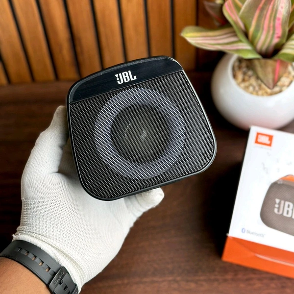 Portable Wireless Bluetooth Speaker for Playing Music On Mobile Phones, Portable Wireless Speaker with Lighting, Loud Stereo Sound, Dual Pairing, Small Outdoor Speaker Wireless, Suitable for Parties, Camping - SRB1