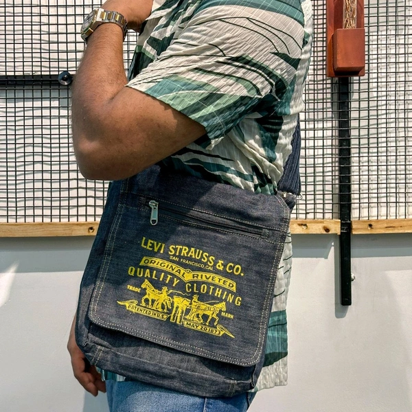 Top Quality Vintage Arts Bag | Ultra Sporty Messenger Sling Bag For Multipurpose Use - SRV5