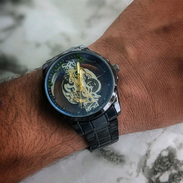 Transparent Body Analog Quartz Moment Watch With High Quality Strap Best finishing Body & Case - Black