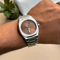 V9 Analog Quartz Movement Collection With High Quality Strap Best Finishing Body & Case - Brown