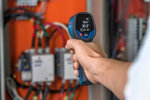 Bosch GIS500 Temperature Gun