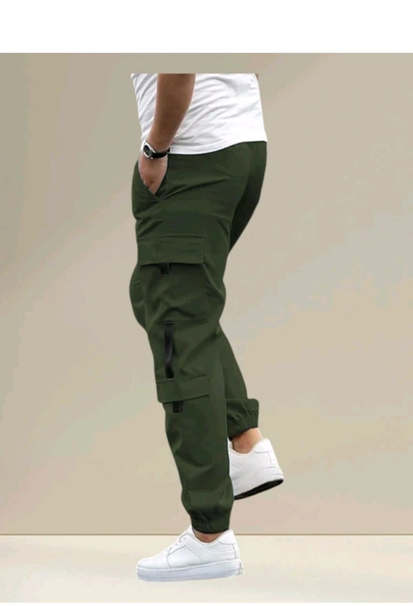 SUN BEAUTY FASHIONISTA HUB
Men Solid Black Track Pants