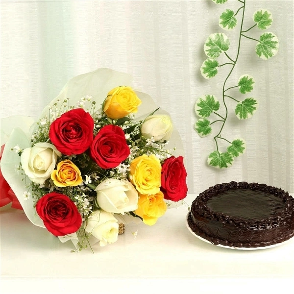 Mix Rose Bunch With Chocolate Cake