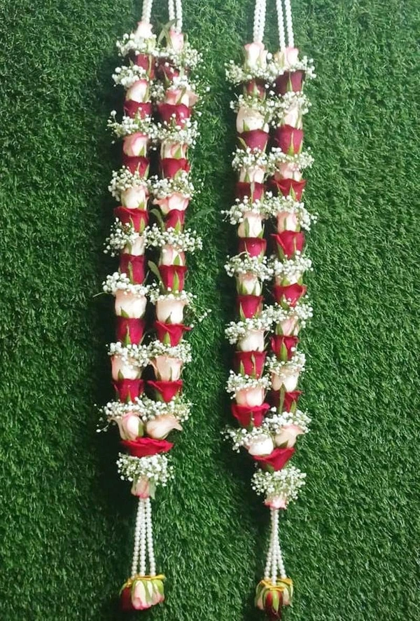 Red And White Pink Roses Garland