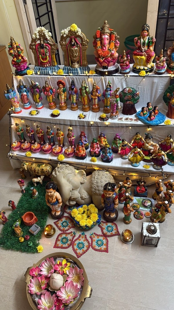 3 Step golu padi stand with 4 feet wide width