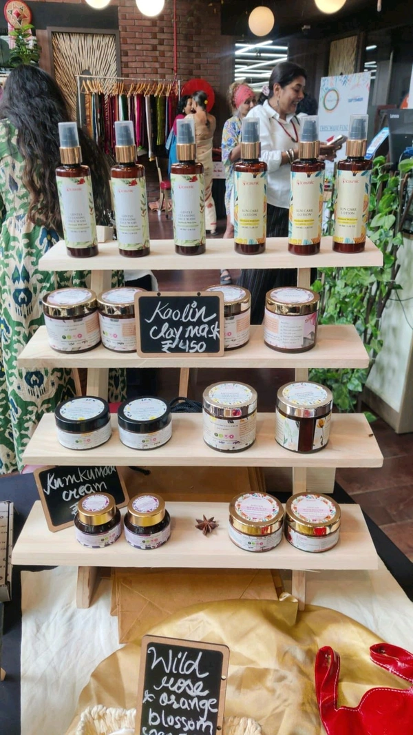 3 step Dismantling Pinewood display stand - 12 Inch / 4 Inch, Without Groove