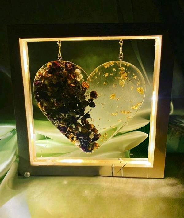 LED Pinewood Frame - 8 * 8 * 2 Inches