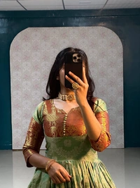 Vaanam - green, L-40