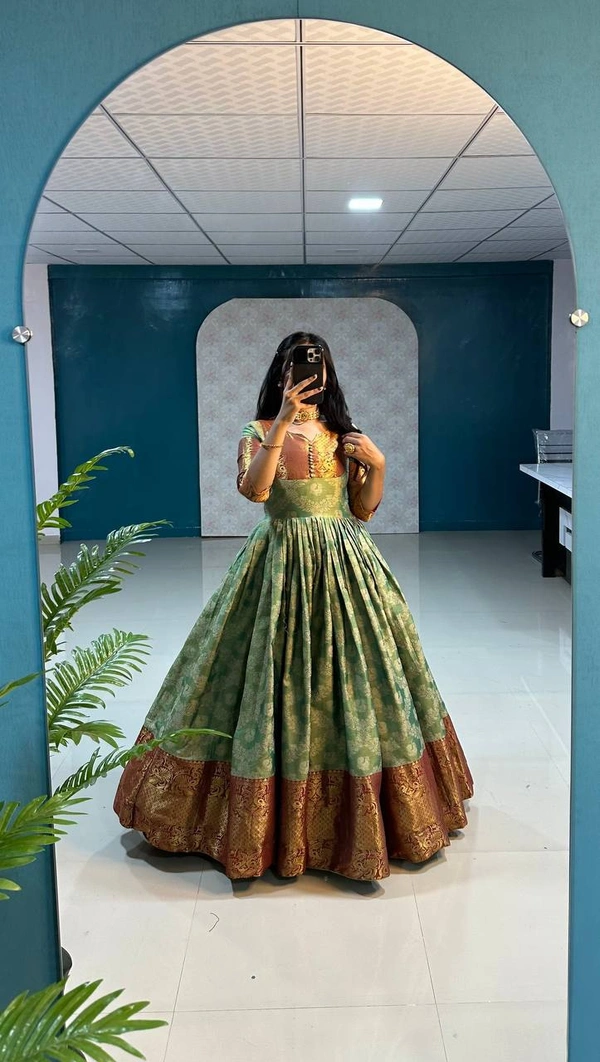 Vaanam - green, XL-42