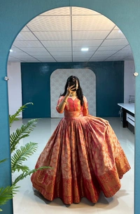 Vaanam - Cranberry, S-36