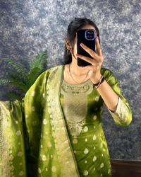 Suganya - Lima, L -40