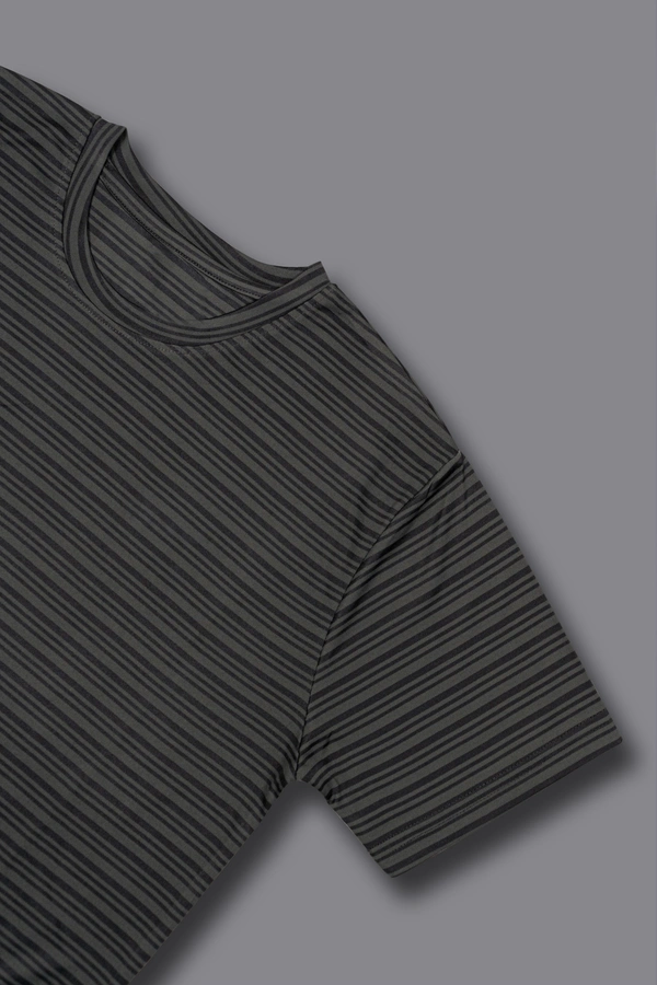 Plain-Pack of 28 Pcs-@150/Pc-Round Neck Half Sleeve T-Shirt - Navy, Dark Grey, Light Grey, Olive, Wine, Teal Green, Camel, M,L,XL,XXL