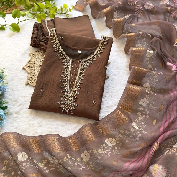 Premium Vatican Soft Fabric Suit - L (40)