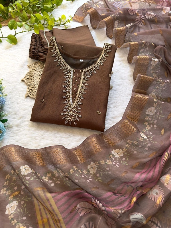 Premium Vatican Soft Fabric Suit - L (40)