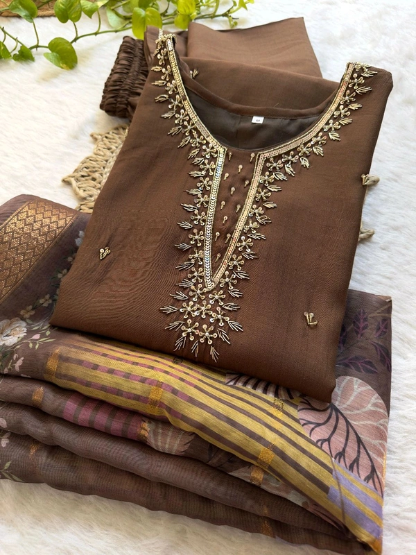 Premium Vatican Soft Fabric Suit - L (40)